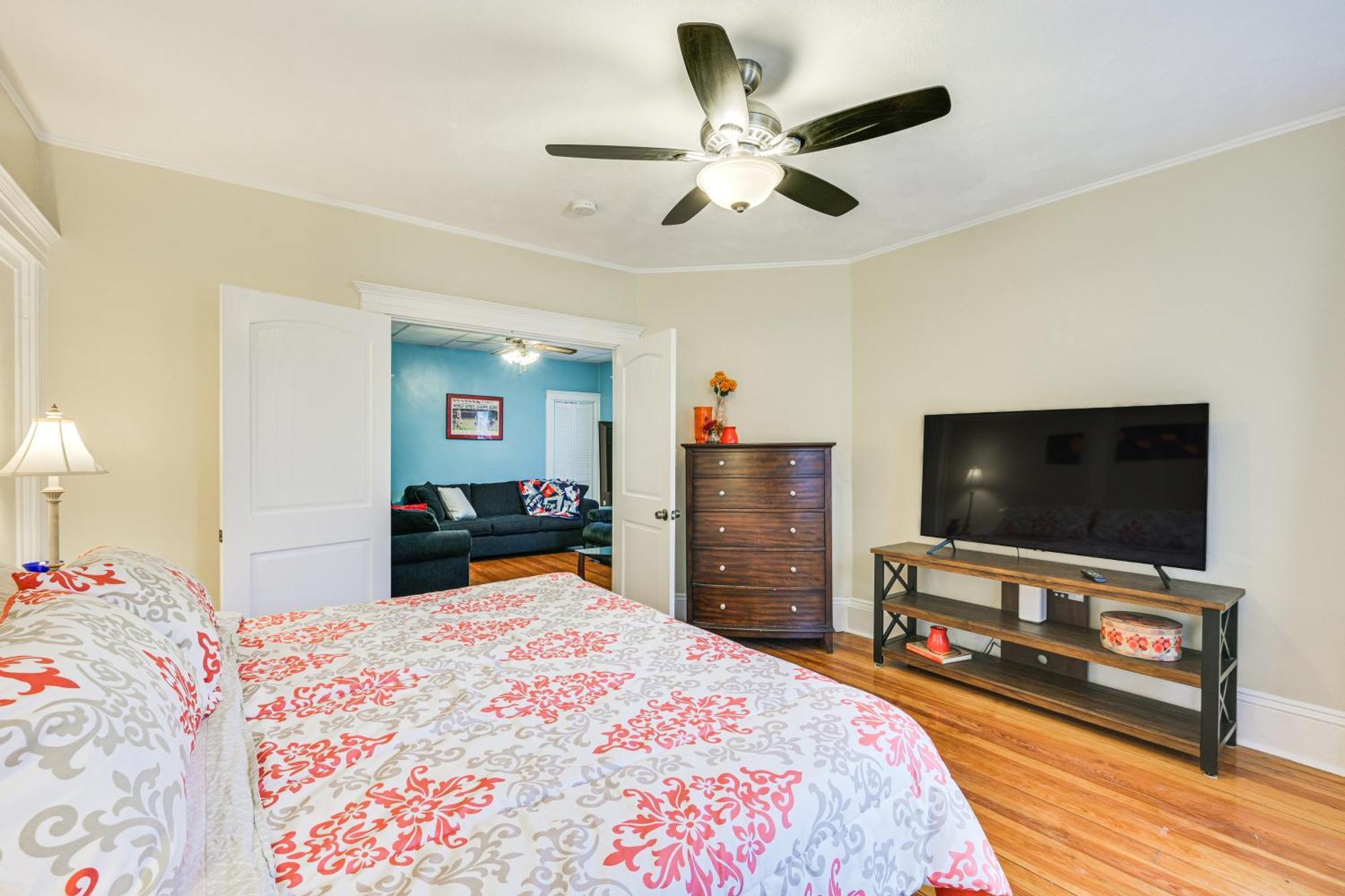 Medford Apartment Rental, 5 Mi To Downtown Boston Exteriör bild