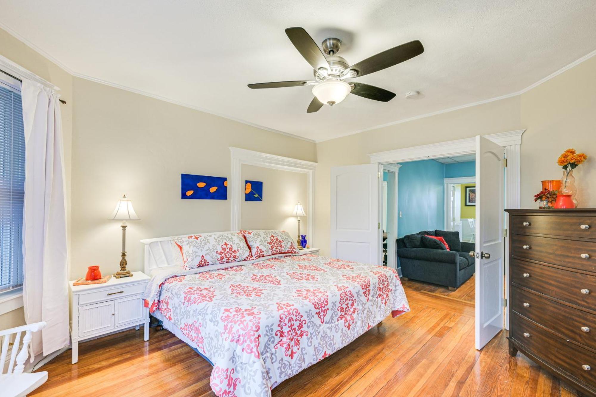 Medford Apartment Rental, 5 Mi To Downtown Boston Exteriör bild